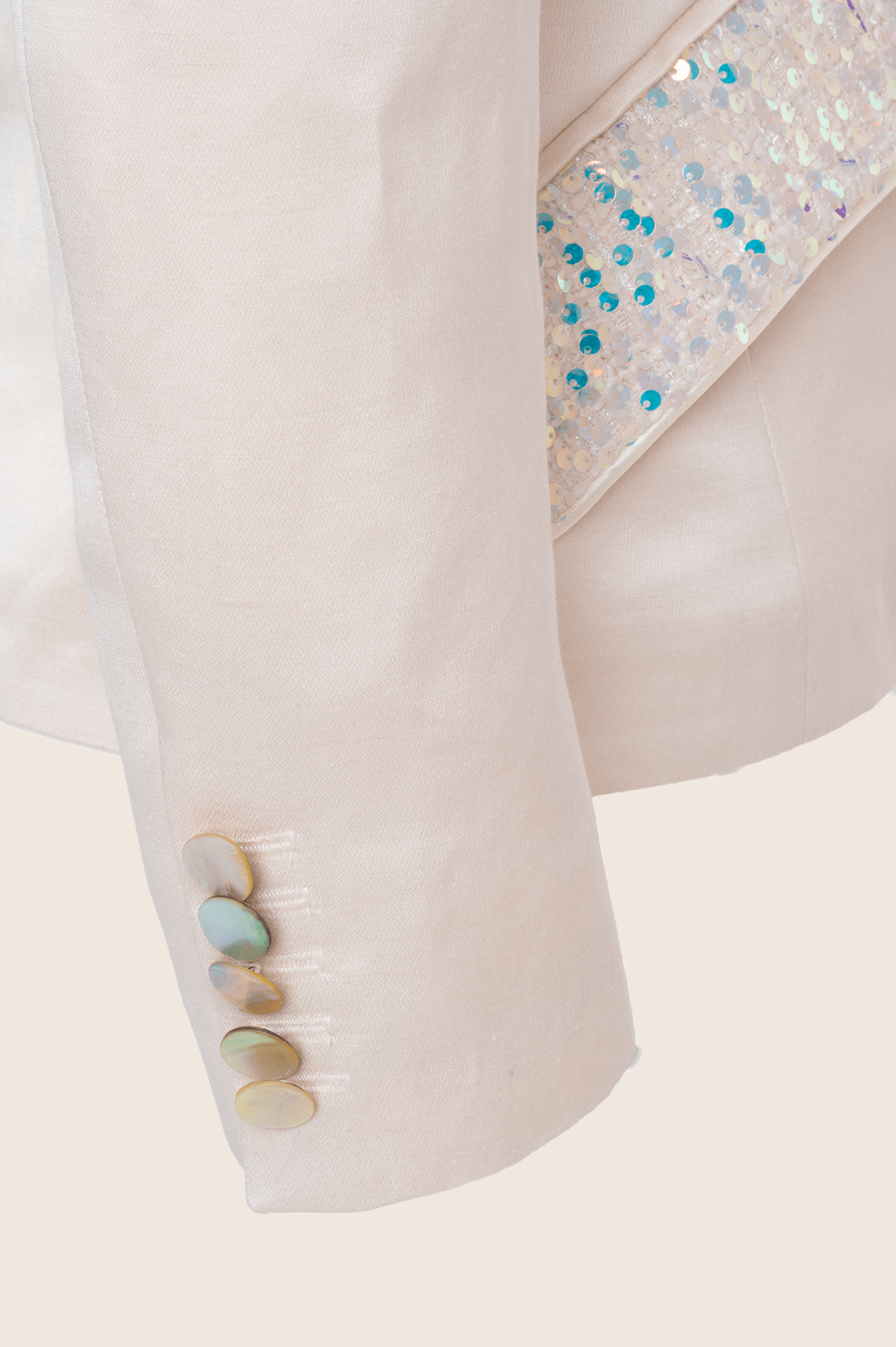 DB Essential Blazer Puff