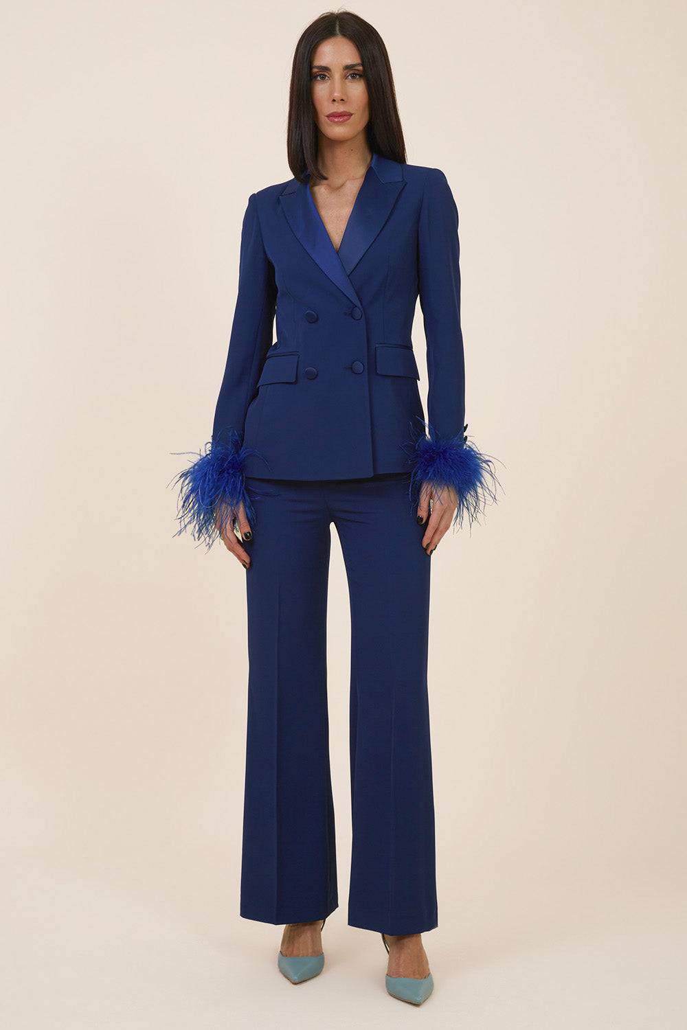 Tailleur Doppio Petto in Crepe con reverse in Satin Blu