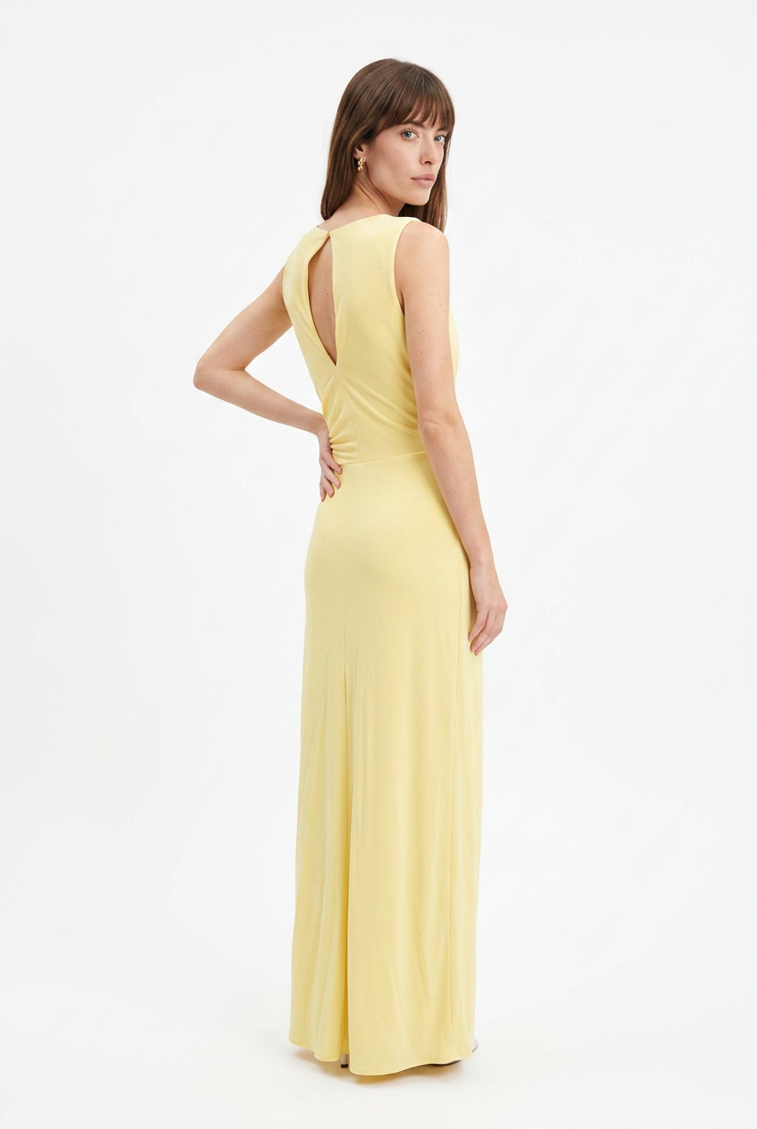 Solea Dress – Abito Midi Drappeggiato con Dettaglio Gioiello
