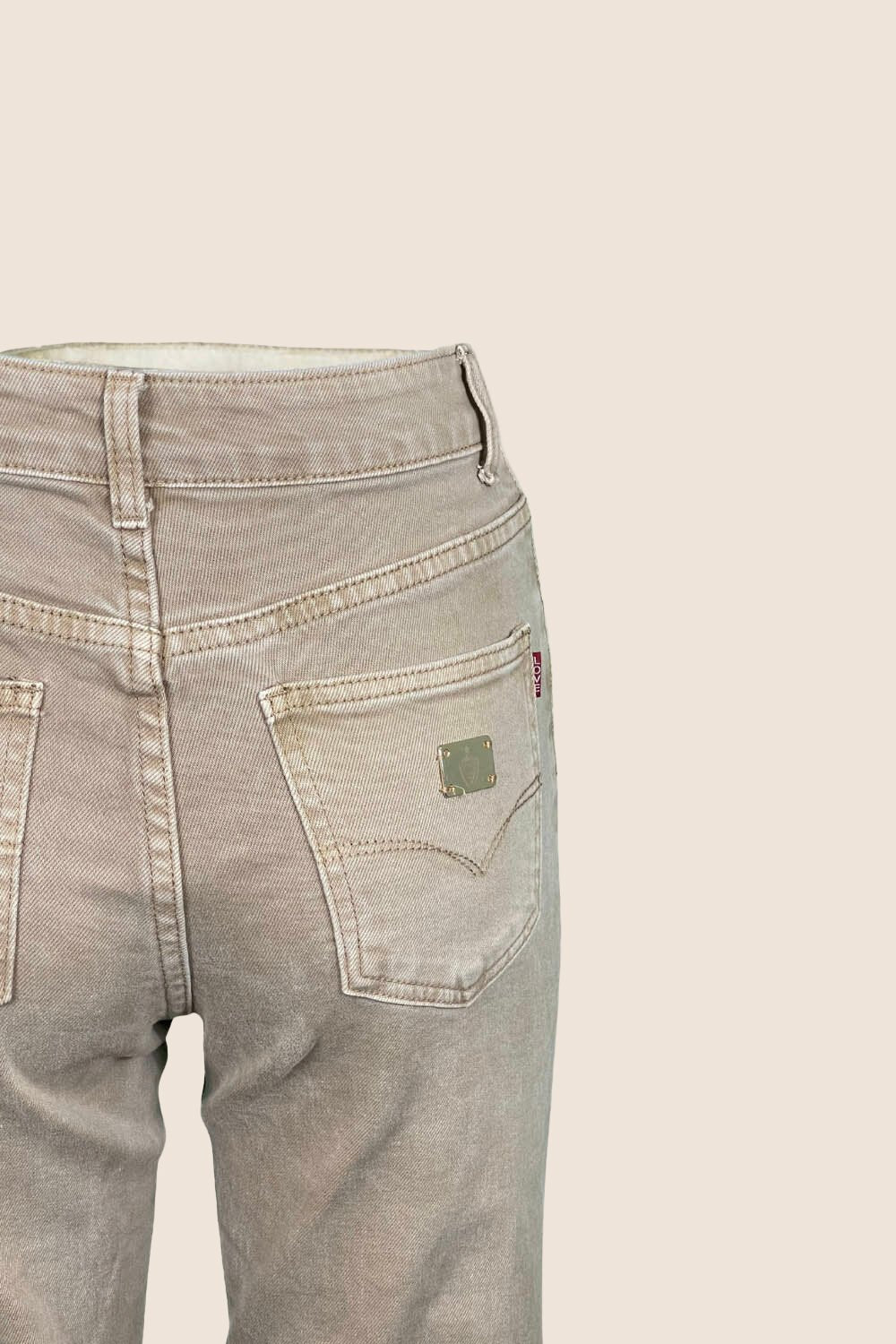 High Waist Mom Fit Jeans