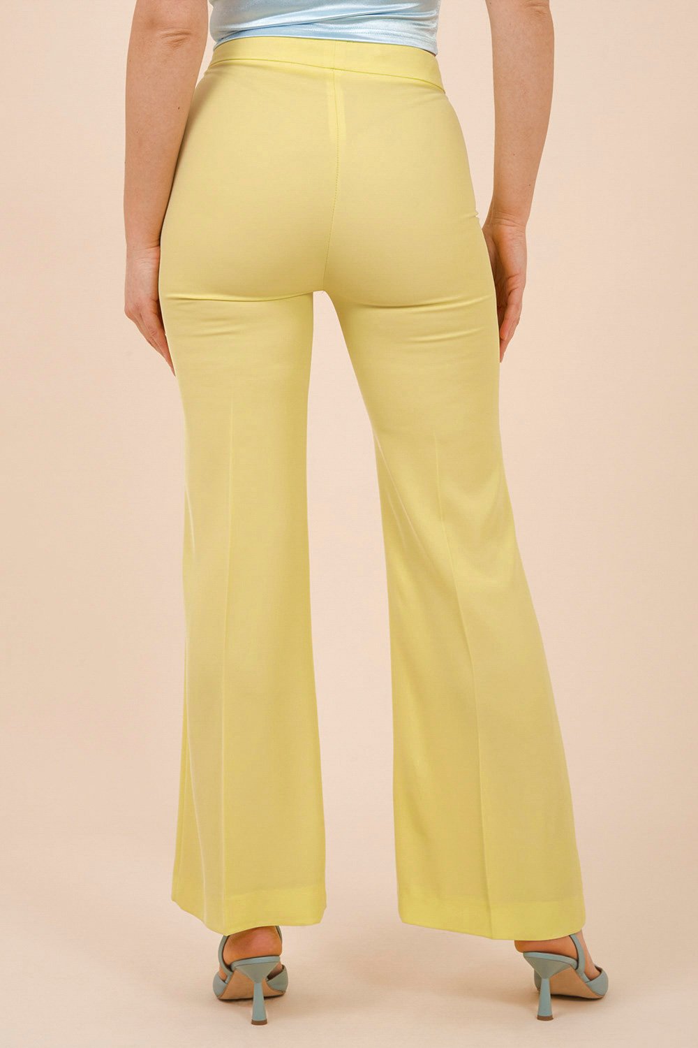 Double-Breasted Crepe suit with satin lapel Shiny Lemon