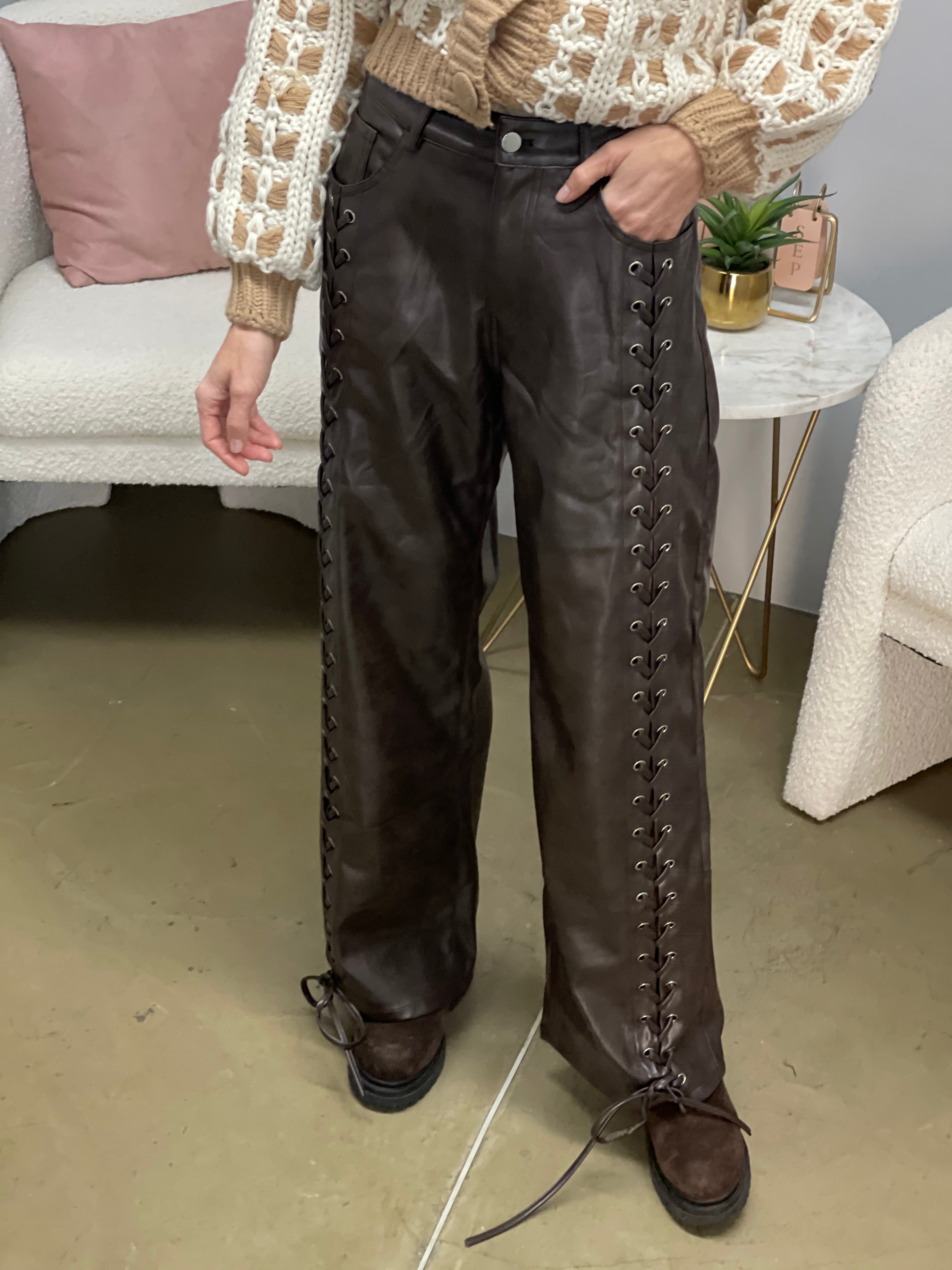 Pantaloni in Pelle Vegana Choco