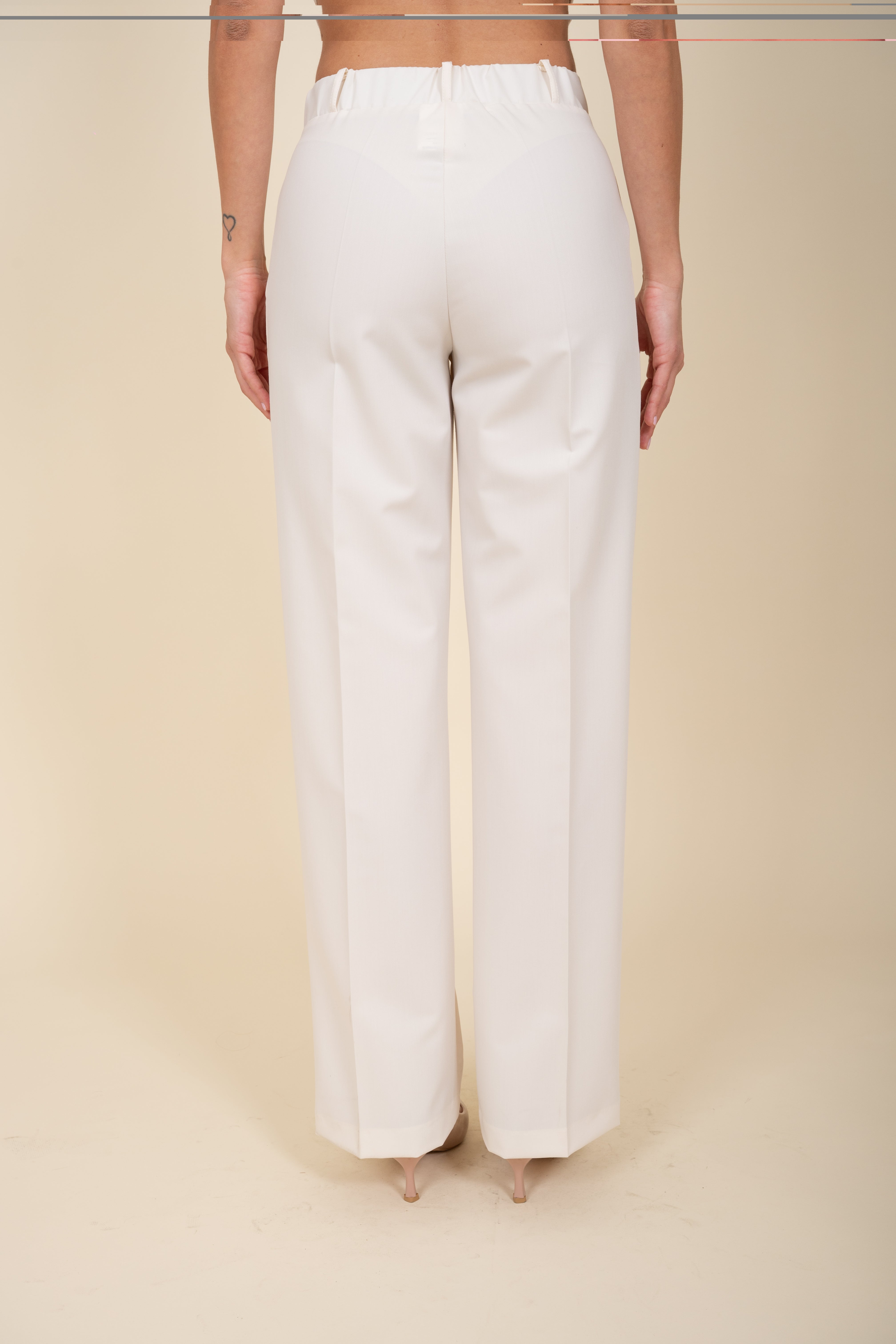 Double Breasted Suit in Cream Viscose - Sariana Model