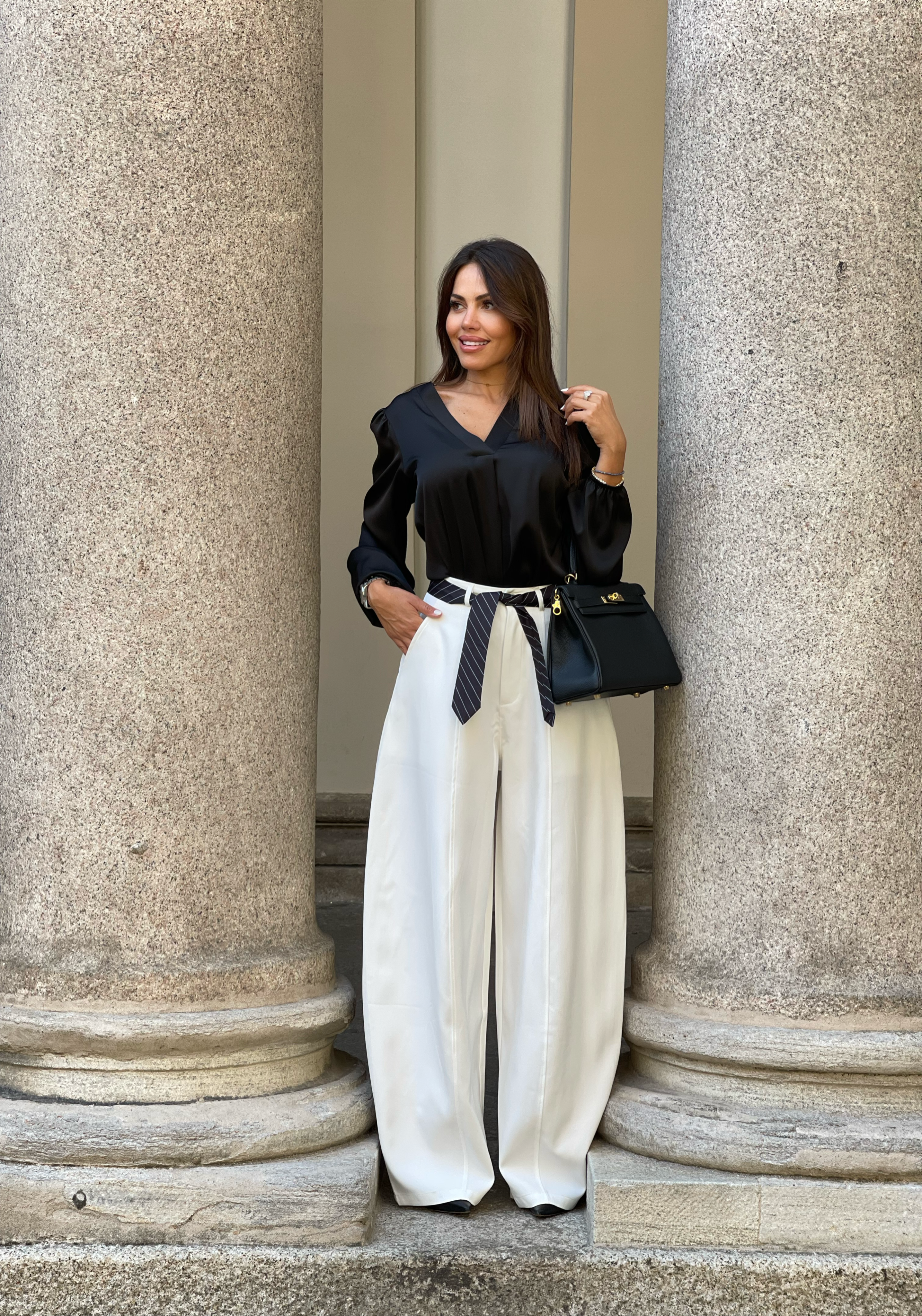 Blusa con scollo a V