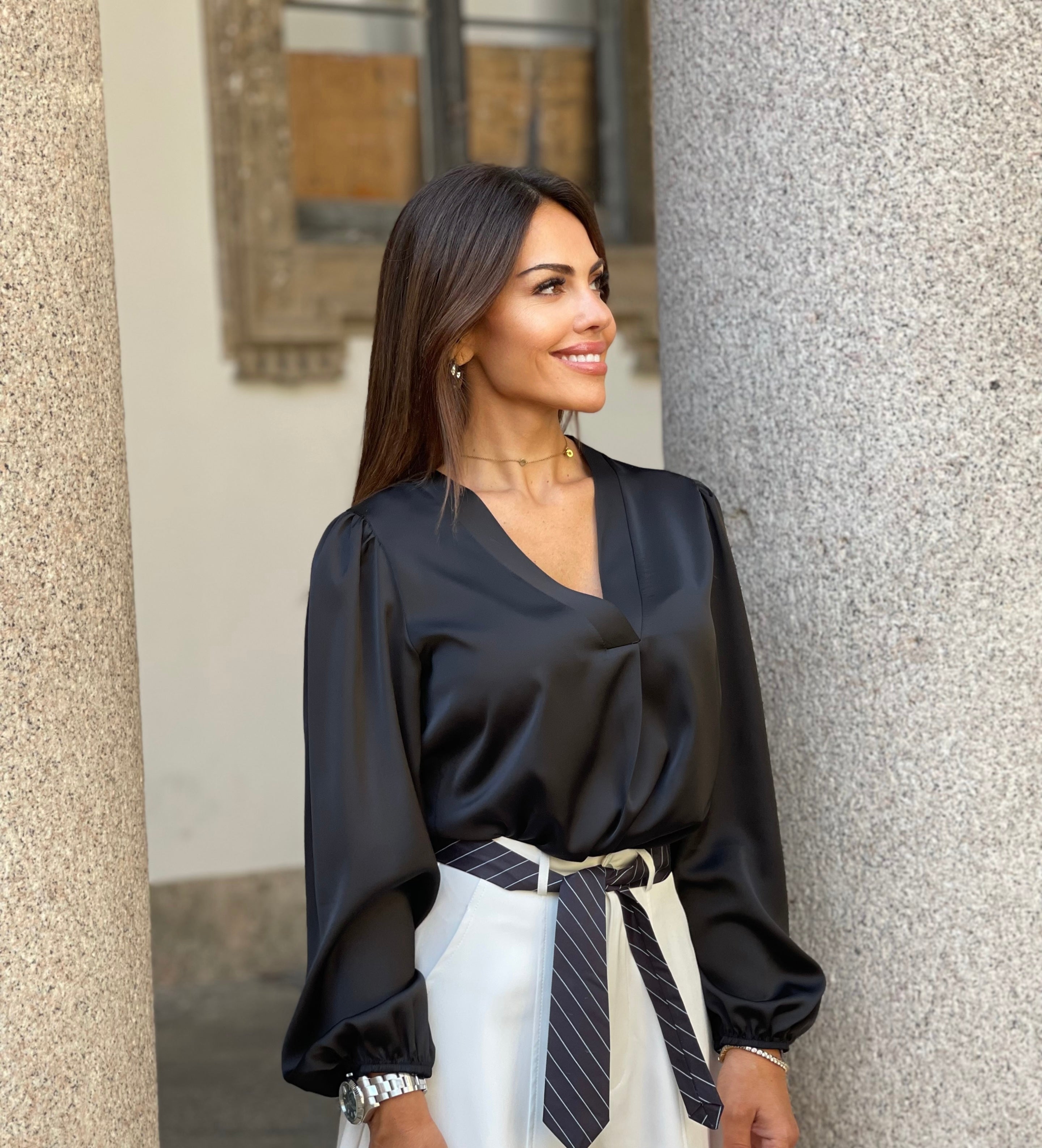Blusa con scollo a V