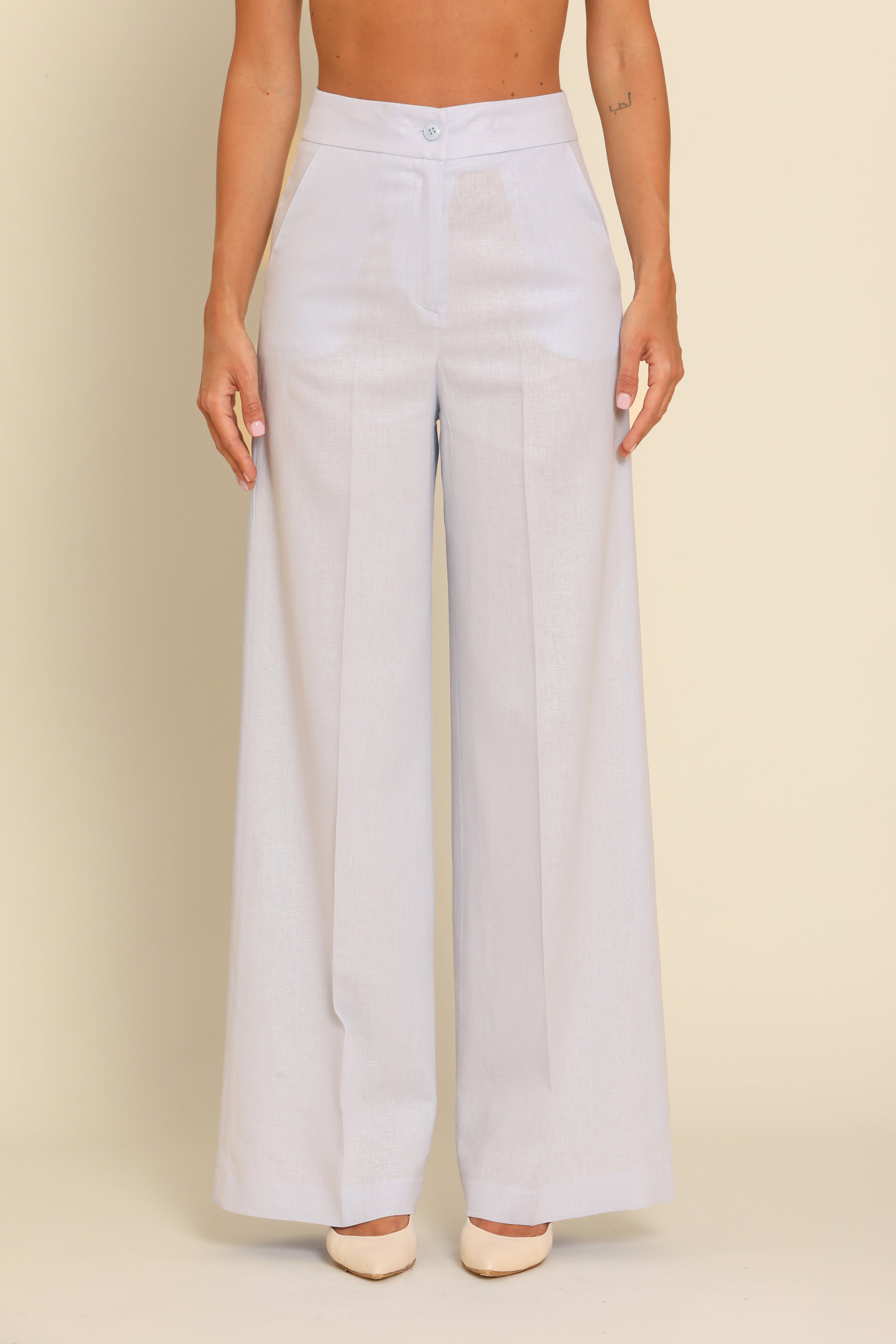 Tailleur Smanicato in Lino con cintura avanti